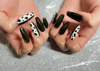 ネイル VIERU 🌈🎀💖のネイルデザイン