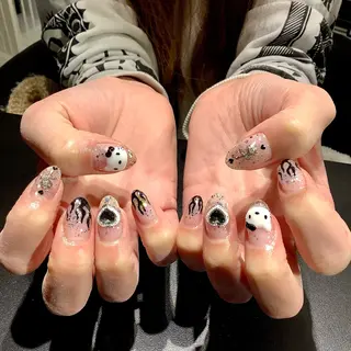 ネイル 個性派ネイルサロン 💅🏼ターコイズのネイルデザイン