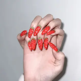 ネイル 濱田 杏奈のネイルデザイン