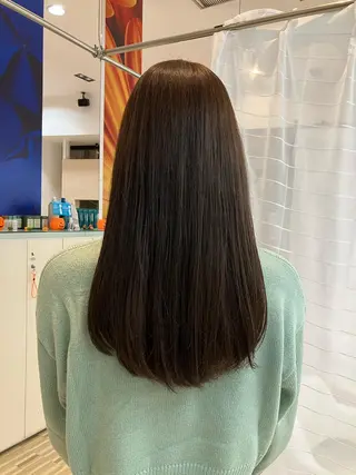 カラー 生田 比奈のヘアスタイル