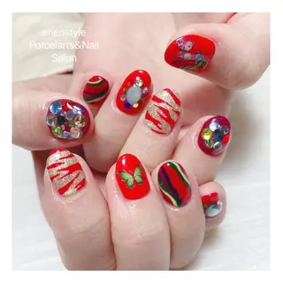 ショート ネイル 👑enen style👑のネイルデザイン