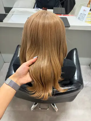 ミディアム カラー tokute よしかわなお🍒のヘアスタイル
