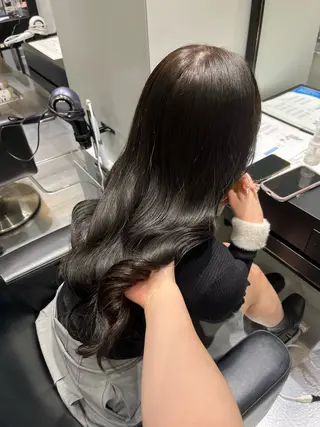 ロング ヘアアレンジ 山下 とよかのヘアスタイル