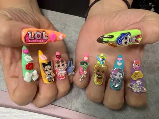 ネイル ♾️ インフィニティのネイルデザイン