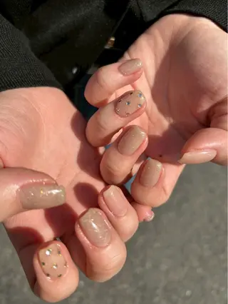 ネイル 【UNE.】 長さだしフィルインのネイルデザイン
