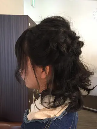 ミディアム セミロング ヘアアレンジ 加藤 千秋のヘアスタイル