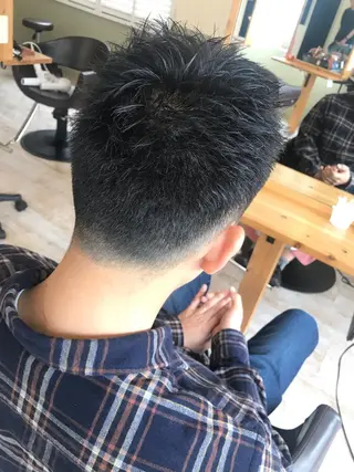 ショート メンズ Rayt hair レイトヘアーのヘアスタイル