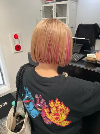 ショート カラー パーマ ヘアアレンジ メンズ キッズ ネイル マツエク・マツパ アイブロウ 艶ハイトーン/ヘア アレンジAYAKAのヘアスタイル