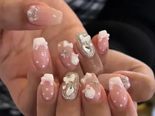 ネイル EmaNail 肥後橋店🤍YURIのネイルデザイン