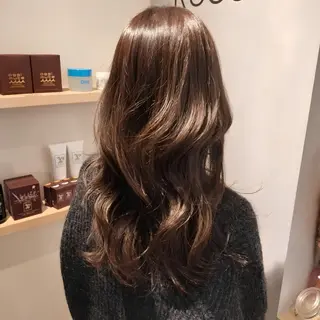 カラー ロング HINAKO/ ROCCOのヘアスタイル