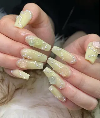 ネイル nes.nail★ AYANOのネイルデザイン