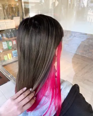 カラー 山本 鮎里のマツエク・マツパデザイン