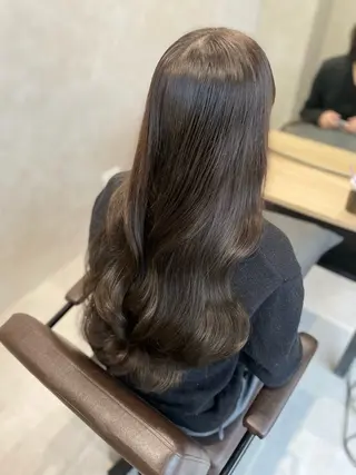 ロング アキ/梅田/顔まわり /レイヤーカット/のヘアスタイル