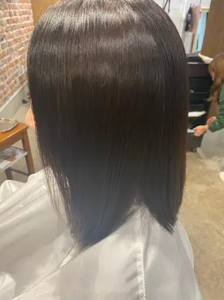 ミディアム カラー 沖田 舞衣のヘアスタイル