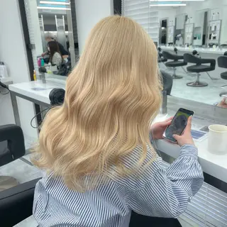 セミロング カラー パーマ ヘアアレンジ メンズ キッズ ネイル マツエク・マツパ アイブロウ ウルフ&レイヤー特化 まとまる美髪矯正のヘアスタイル