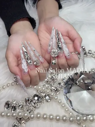 ネイル MADIA所属・MADIA SHIANのネイルデザイン