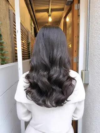 セミロング パーマ 吉田 光佑のヘアスタイル
