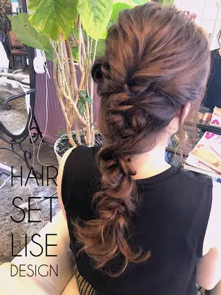 ロング カラー パーマ ヘアアレンジ 表参道Lise おおいしおりのヘアスタイル