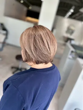 ショート 大和市の白髪ぼかし 職人￤柳川拓哉のヘアスタイル