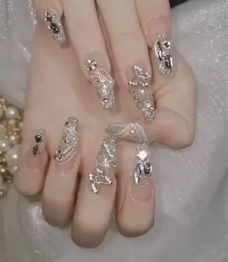 ネイル KARI ネイルサロンのネイルデザイン