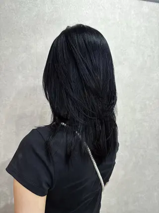 セミロング カラー AIRI layer cut hairのヘアスタイル