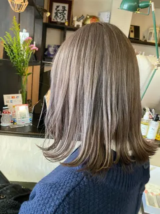 ミディアム 立野 希沙のヘアスタイル