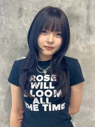 ロング カラー LUCK 本厚木店のヘアスタイル