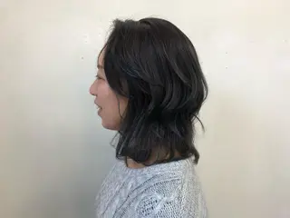 ミディアム カラー CoCooN Hiromiのヘアスタイル