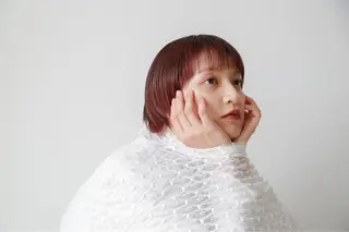 ショート カラー 中川 茜里のヘアスタイル
