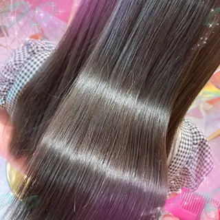 ロング カラー ビューティサロン ミルクのヘアスタイル