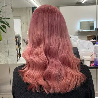 ロング カラー Runa/大人 かわいいハイトーンのヘアスタイル