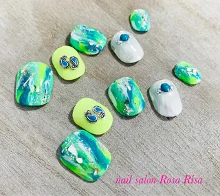 ショート ネイル ネイルスタジオ シェイクユアハンズのネイルデザイン