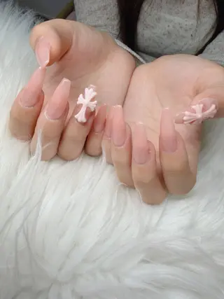 ネイル Lee Nailsのネイルデザイン