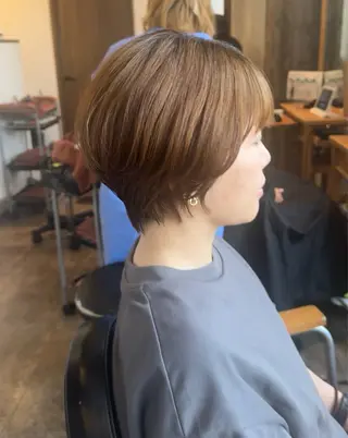 ショート 艶カラー 🩵NATSUKIのヘアスタイル