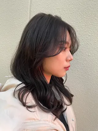 セミロング アンキシム ahnkism所属・nit by AHNKISMのヘアスタイル