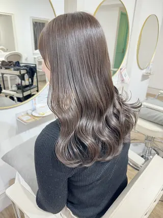 カラー 🌷柔らかクリーミー 🤍kirari🌷のヘアスタイル