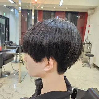 ショート 伊藤 翼のヘアスタイル