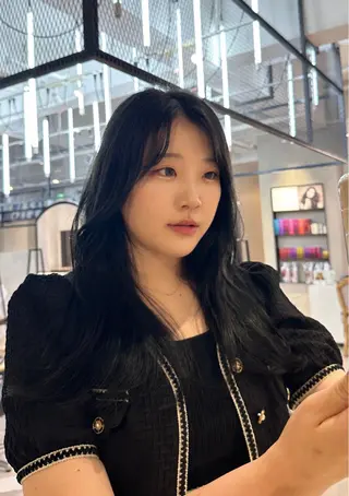 ロング 韓国ヘアメンズ・レデ ィース特化ミクのヘアスタイル