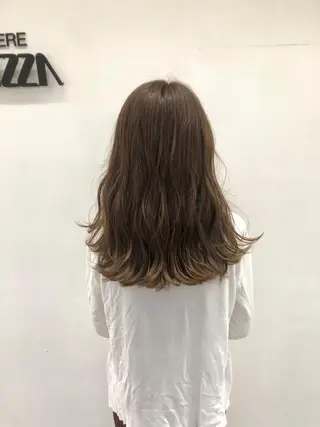 セミロング カラー 東條 克義のヘアスタイル