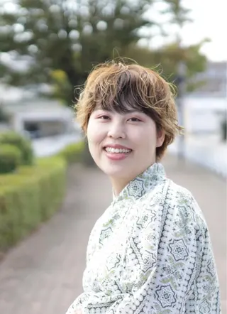 ショート カラー パーマ 山本 尚輝のヘアスタイル