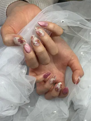ネイル IROHA NAIL 真結子のネイルデザイン