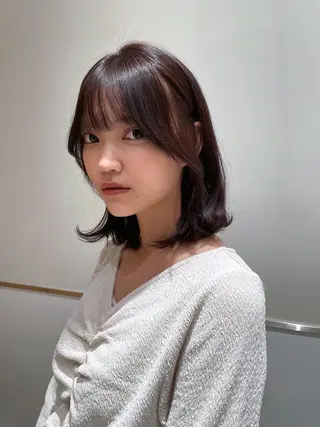 ミディアム カラー 🤎小顔レイヤー /ベージュ🤎友香のヘアスタイル