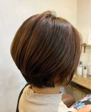 ショート カラー 小澤 真理子 ☀️アメリシュシュのヘアスタイル