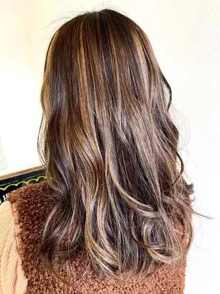 カラー ACCUEILLIR 🦍溝口廉🦍のヘアスタイル