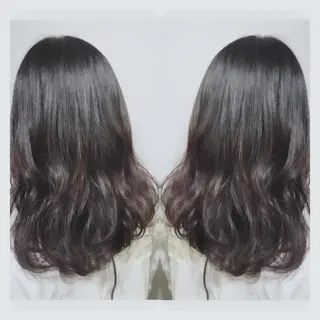 ミディアム カラー yui .のヘアスタイル