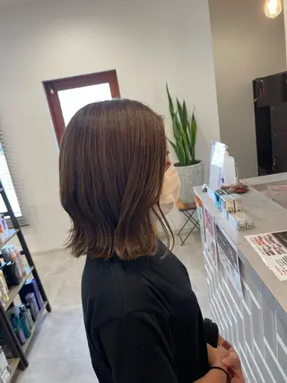 セミロング やまこし 美裕樹のヘアスタイル