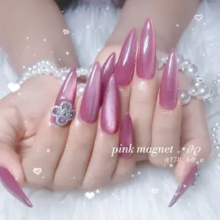 ネイル HAPPINAS🎀  れん🖤痛ネイルのネイルデザイン