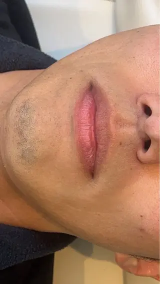 メンズ BINANDO 増田の眉毛・アイブロウイメージ