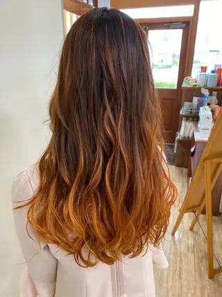 カラー SALOWIN栄 高須大貴のヘアスタイル