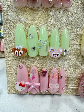 ネイル Queeens nailのネイルデザイン